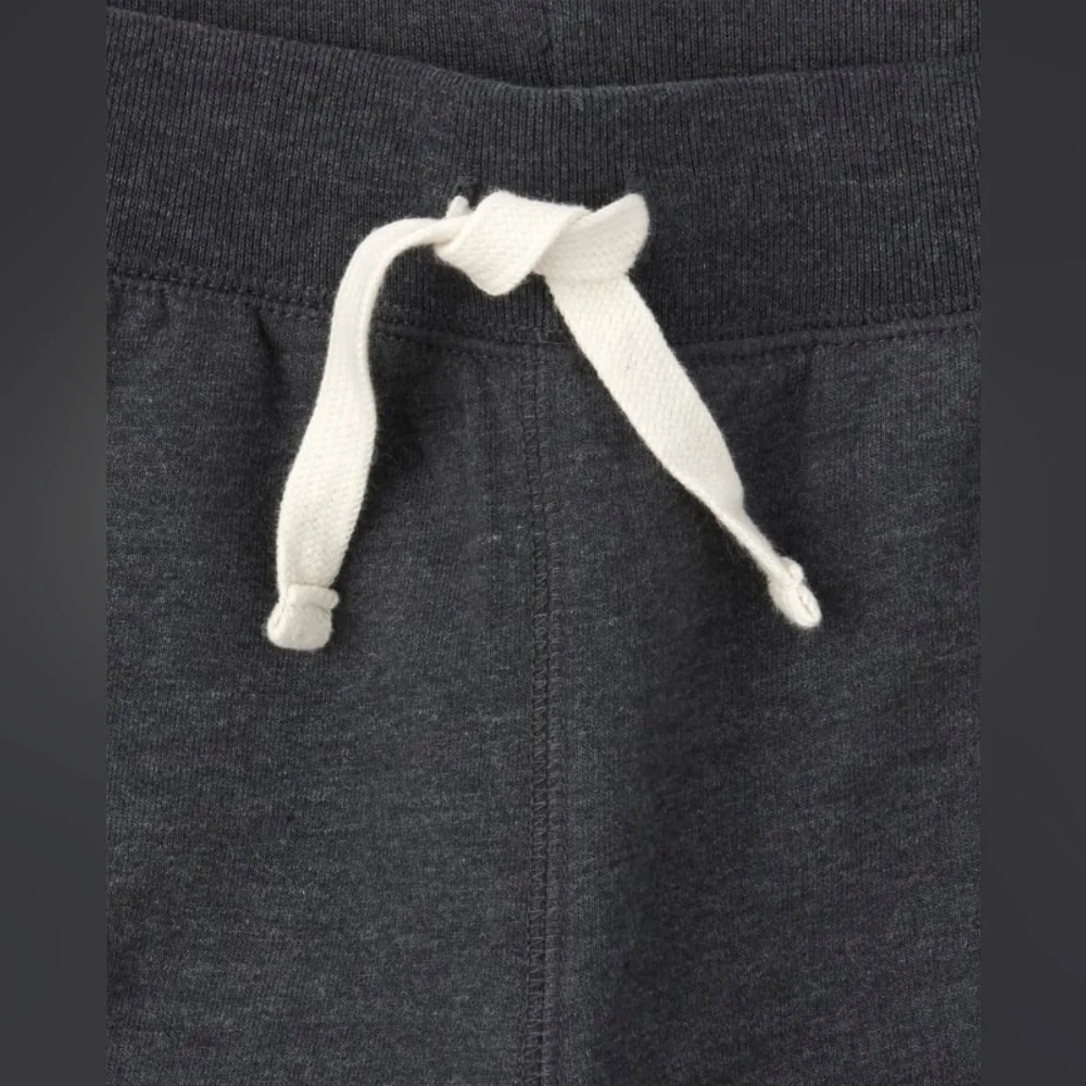 EUC Children's Place Size 5T Black Kids Fleece Jogger Pants!!